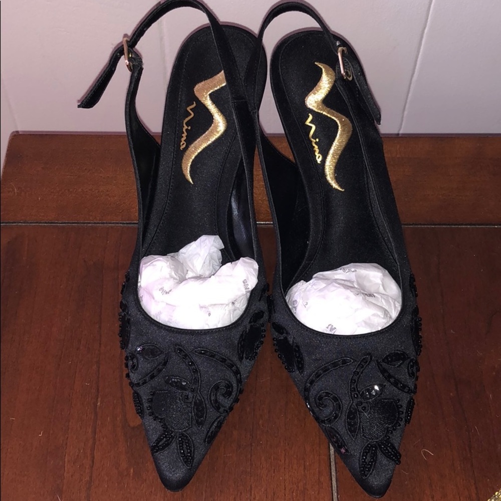 NWT Nina Black Beaded Heels, Size 8.5